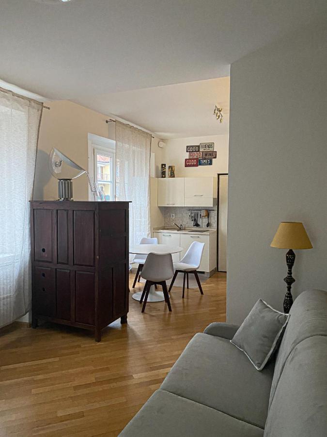 Living Vittoria: Vicino Al Centro Di Bolzano Apartment Exterior photo