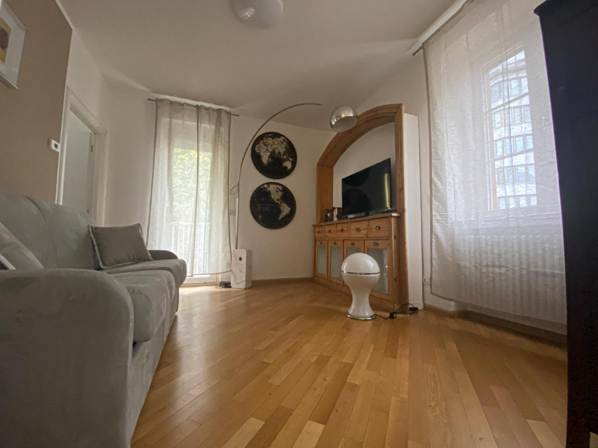 Living Vittoria: Vicino Al Centro Di Bolzano Apartment Exterior photo